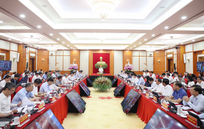 La réunion de la Permanence du Comité central chargé du développement des sciences, des technologies, de l’innovation et de la transformation numérique. Photo: VNA vna-potal-tong-bi-thu-to-lam-chu-tri-phien-hop-cua-thuong-truc-ban-chi-dao-trung-uong-ve-phat-trien-khoa-hoc-cong-nghe-doi-moi-sang-tao-va-chuyen-doi-8339966.jpg