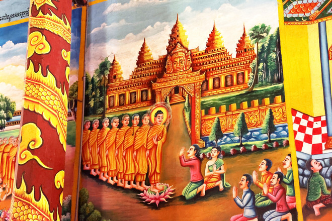 Les murs sont ornés de fresques retraçant les grandes étapes de la vie religieuse de Bouddha Shakyamouni. Photo : VNA anh-4-3.jpg