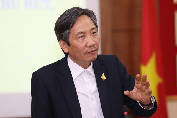 Le docteur Trân Anh Tuân, ancien vice-ministre de l'Intérieur et président de l'Association vietnamienne des sciences administratives. Photo: Bnews 143536-tran-anh-tuan-6314-1114-20241125081724-1712.jpg