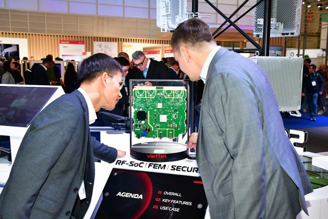 Des produits vietnamiens exposés au Mobile World Congress (MWC) Barcelona 2025. Photo: Viettel mwc-barcelona-2025-viettel-3.jpg