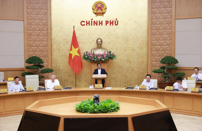 Le Premier ministre Pham Minh Chinh préside la réunion. Photo: VNA vna-potal-thu-tuong-chu-tri-phien-hop-chinh-phu-chuyen-de-ve-xay-dung-phap-luat-thang-9-nam-2025-8262135.jpg