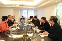 Le ministre vietnamien de la Sécurité publique rencontre un dirigeant d'Amazon à Washington