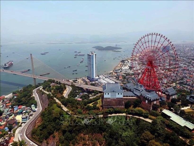 La ville d'Ha Long. Photo: VNA