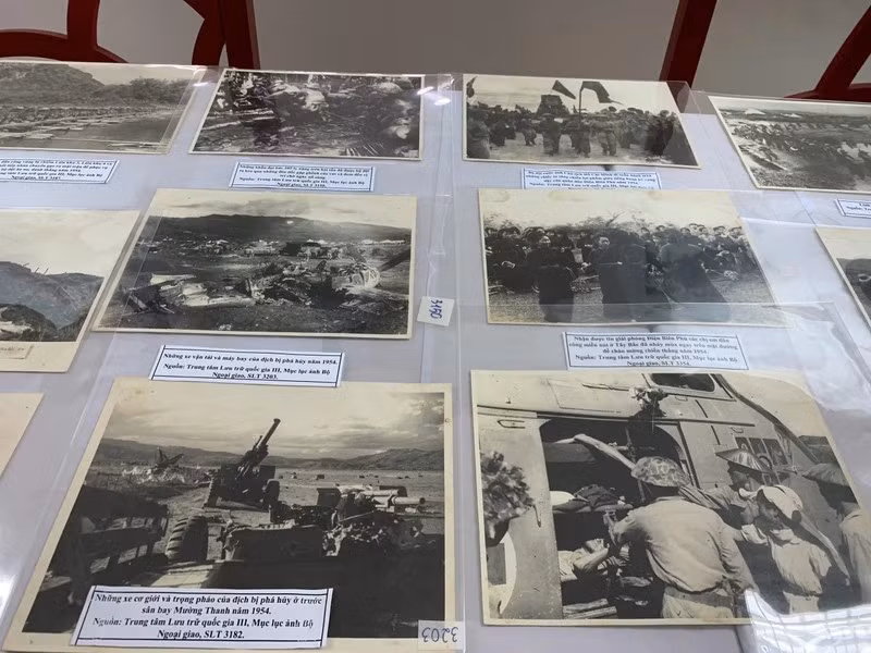 Les documents sur les événements ont été conservés lors de la formation des organisations d'État et collectés dans des archives étrangères. Photo: VietnamPlus