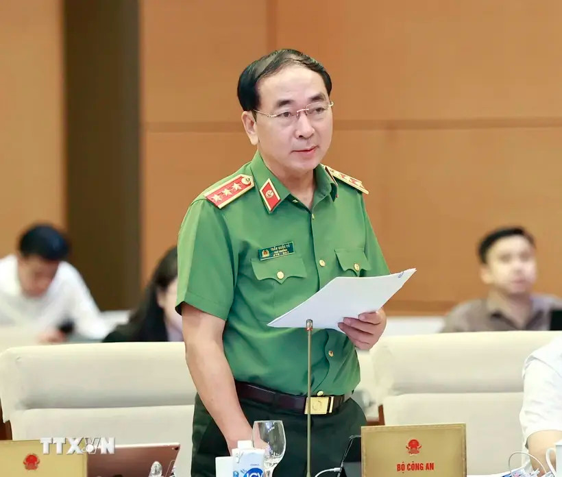 Le Premier ministre Pham Minh Chinh a signé le 22 mai la décision No 439/QD-TTg concernant la direction des activités du ministère de la Sécurité publique.. Photo: VNA