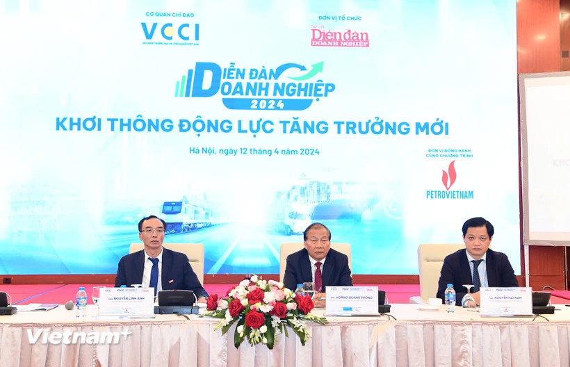 Forum des entreprises 2024 ayant lieu le 12 avril à Hanoï. Photo: Vietnam+