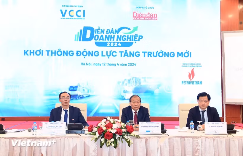 Forum des entreprises 2024 ayant lieu le 12 avril à Hanoï. Photo: Vietnam+