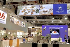 Le stand de produits céramiques de Minh Long au salon Ambiente 2025, Francfort, Hesse. Photo : VNA