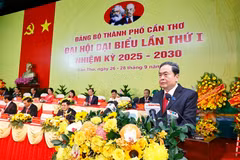 Le 1er Congrès du Comité du Parti de la ville de Can Tho (mandat 2025-2030) s’est ouvert le 29 septembre, en présence du président de l’Assemblée nationale, Tran Thanh Man. Photo : VNA