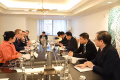 Le ministre vietnamien de la Sécurité publique rencontre un dirigeant d'Amazon à Washington