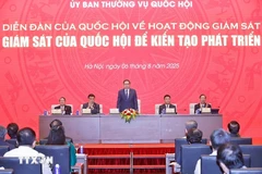 Le président de l'Assemblée nationale, Trân Thanh Mân, préside le premier forum de l'Assemblée nationale sur les activités de supervision, Photo : VNA