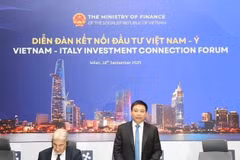 Le ministère vietnamien des Finances prend la parole lors du Forum de connexion des investissements 2025. Photo : VNA