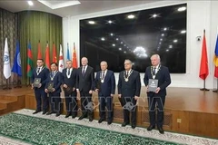 Un deuxième scientifique vietnamien admis à l’Union des académies mondiales des sciences