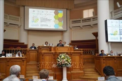 Une délégation de l'Assemblée nationale du Vietnam, conduite par son vice-président, Le Minh Hoan, participe au 11e Congrès écologique international Nevsky. Photo : VNA
