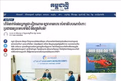 Le quotidien Kampuchea Thmey (Nouveau Cambodge) a publié un commentaire du journaliste Vann Sokunthea. Photo . VNA