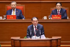 Le ministre de la Culture, des Sports et du Tourisme, Nguyen Van Hung, présente son intervention. Photo : VNA