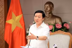 Le vice-Premier ministre Tran Hong Ha a présidé vendredi 23 septembre à Hanoï une réunion cruciale pour faire face au super typhon Ragasa. Photo : VNA