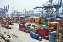 Un port de marchandises à Jakarta, Indonesia. Photo : Getty Images/VNA