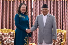 La vice-présidente Vo Thi Anh Xuan et le président népalais Ram Chandra Poudel. Photo : VNA