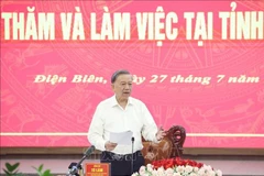 Le secrétaire général du Parti communiste du Vietnam, Tô Lâm; s'exprime lors de la séance de travail avec le Comité central du Comité du Parti de Diên Biên. Photo : VNA