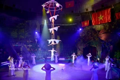 En 2025, « Duo Love » avait déjà remporté la médaille d’or au Festival international du cirque d’Almaty (Kazakhstan) et la médaille d’argent au Festival international « Sans frontières » en Russie. Photo : VNA
