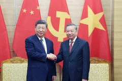 Message de félicitations à l'occasion du 76e anniversaire de la Fête nationale chinoise