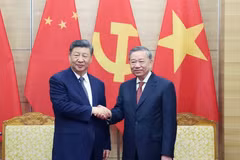 Message de félicitations à l'occasion du 76e anniversaire de la Fête nationale chinoise
