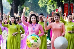 La femme vietnamienne dans la nouvelle ère - véritable moteur du développement