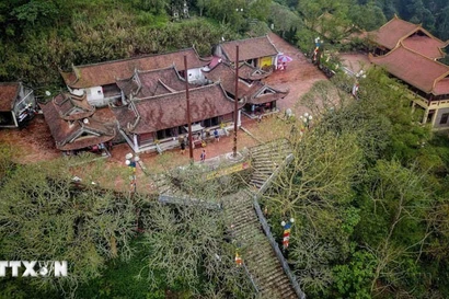 Vue aérienne de la pagode Hoa Yên qui fait partie de l’ensemble de monuments et de paysages de Yên Tu-Vinh Nghiêm-Con Son, Kiêp Bac. Photo: VNA