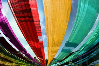 Dans le village de la soie de Van Phuc, membre du Réseau mondial des villes artisanales créatives. Photo: CTV