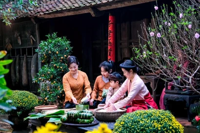 Célébrer le Têt à la manière du Nord dans le village ancien de Duong Lâm, à Hanoi. Photo: thethaovanhoa.vn