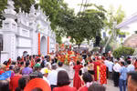 Des habitants des villages de Van Phuc (commune de Nam Phu, Hanoï) et de Nga My (commune de Thanh Oai, Hanoï) célèbrent avec enthousiasme le millénaire de leur alliance fraternelle. Photo : VNA