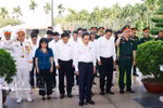 Le président de l'Assemblée nationale, Tran Thanh Man et une mission l'accompagnant au site historique national de Nga Ba Giong, dans la commune de Ba Diem, à Hô Chi Minh-Ville. Photo : VNA