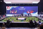 La session plénière du 47e Sommet de l’ASEAN. Photo : VNA