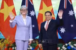 Le Premier ministre Pham Minh Chinh rencontre à Hanoï la gouverneure générale d’Australie, Sam Mostyn. Photo : VNA