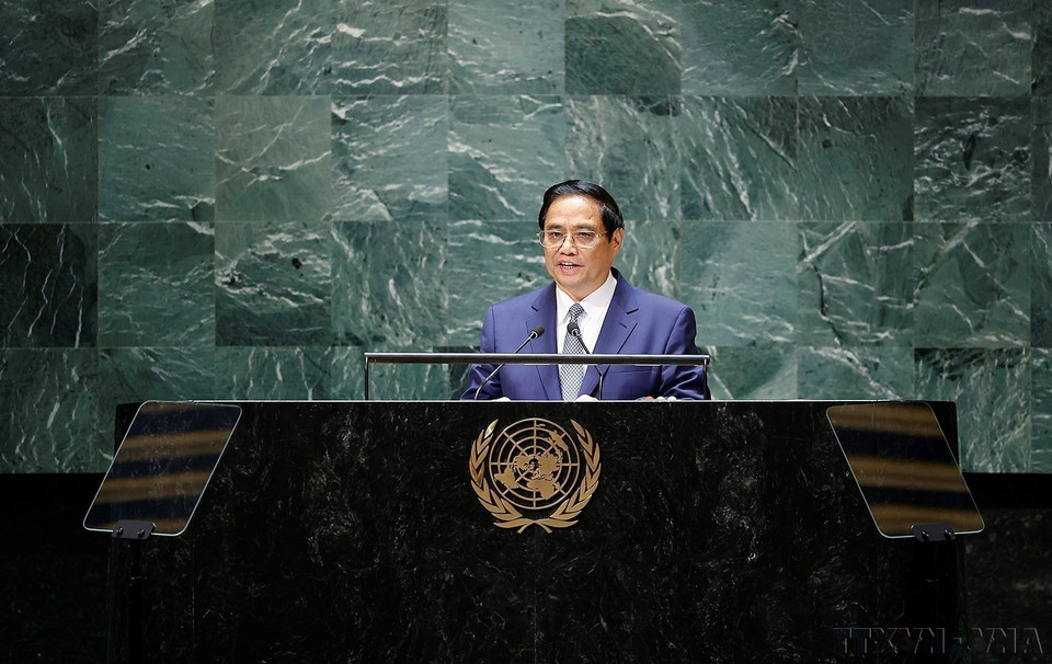 Le 22 septembre 2023, le Premier ministre Pham Minh Chinh prend la parole lors du débat général de haut niveau de la 78e session de l’Assemblée générale des Nations Unies, au siège de l’ONU à New York (États-Unis). Photo : VNA