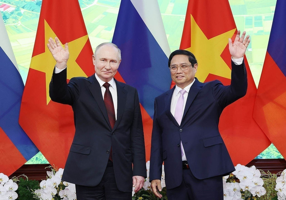 Le 20 juin 2024, au siège du gouvernement, le Premier ministre Pham Minh Chinh rencontre le président russe Vladimir Poutine, en visite d'État au Vietnam. Photo : VNA