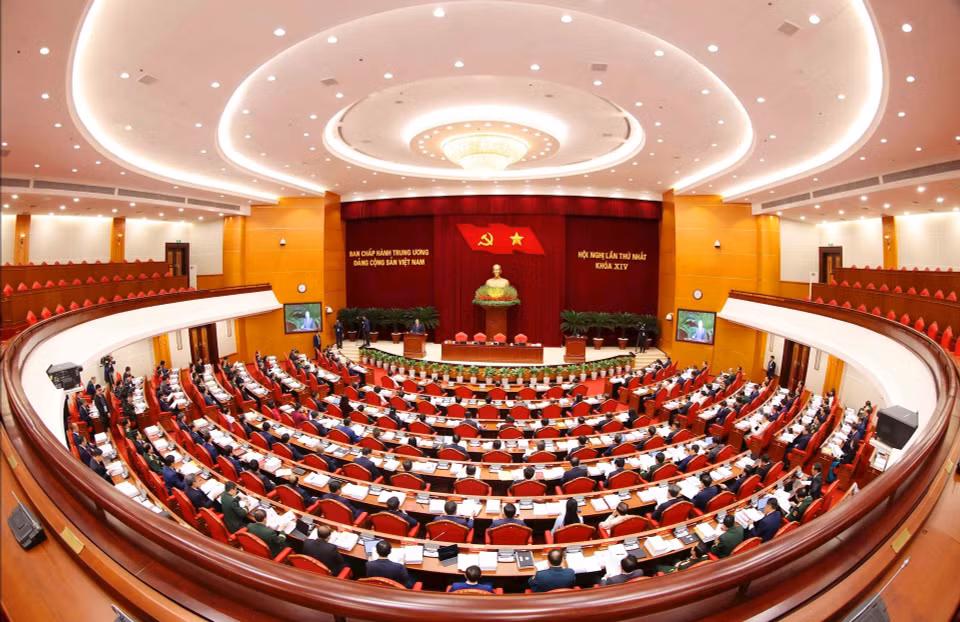 L’organisation réussie du 14e Congrès du Parti (du 19 au 23 janvier 2026) constitue un jalon d’une importance particulière, illustrant la synthèse approfondie, la continuité et le développement créatif des orientations des congrès précédents. Photo : VNA