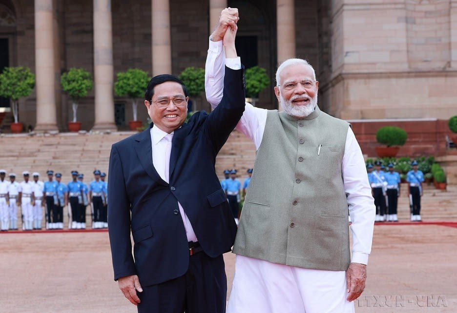 Le Premier ministre indien Narendra Modi accueille officiellement le Premier ministre vietnamien Pham Minh Chinh lors de sa visite d'État en Inde le matin du 1er août 2024. Photo : VNA