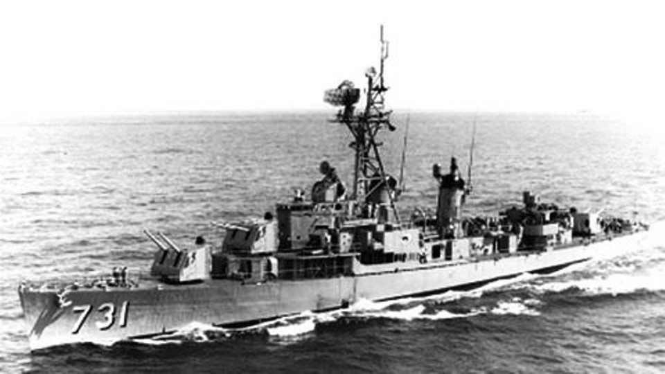 Le destroyer américain USS Maddox (DD-731) viole les eaux territoriales vietnamiennes le 2 août 1964. Photo : Archives internationales/VNA