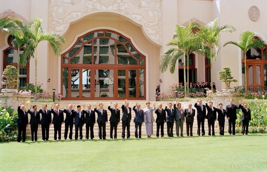 Le 14 novembre 1998, le Vietnam devient membre officiel du Forum de coopération économique Asie-Pacifique (APEC). Photo: VNA