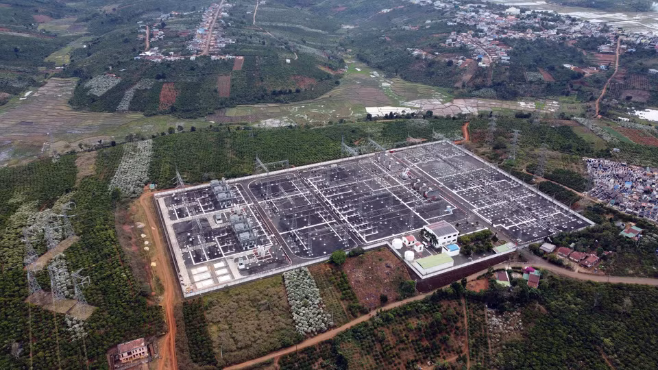 Le poste électrique de 500 kV de Di Linh, province de Lam Dong, est géré et exploité par La Compagnie de transport électrique N°3. Photo : VNA