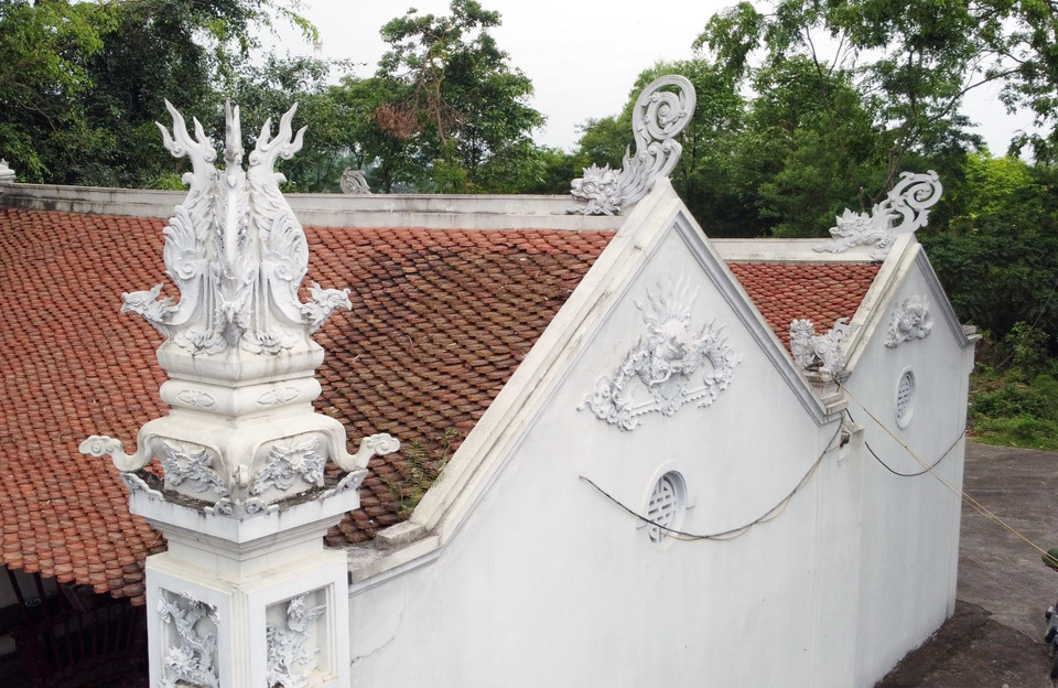 L’ancien temple est décoré d’animaux sacrés et de symboles stylisés de longévité. Photo : VNA