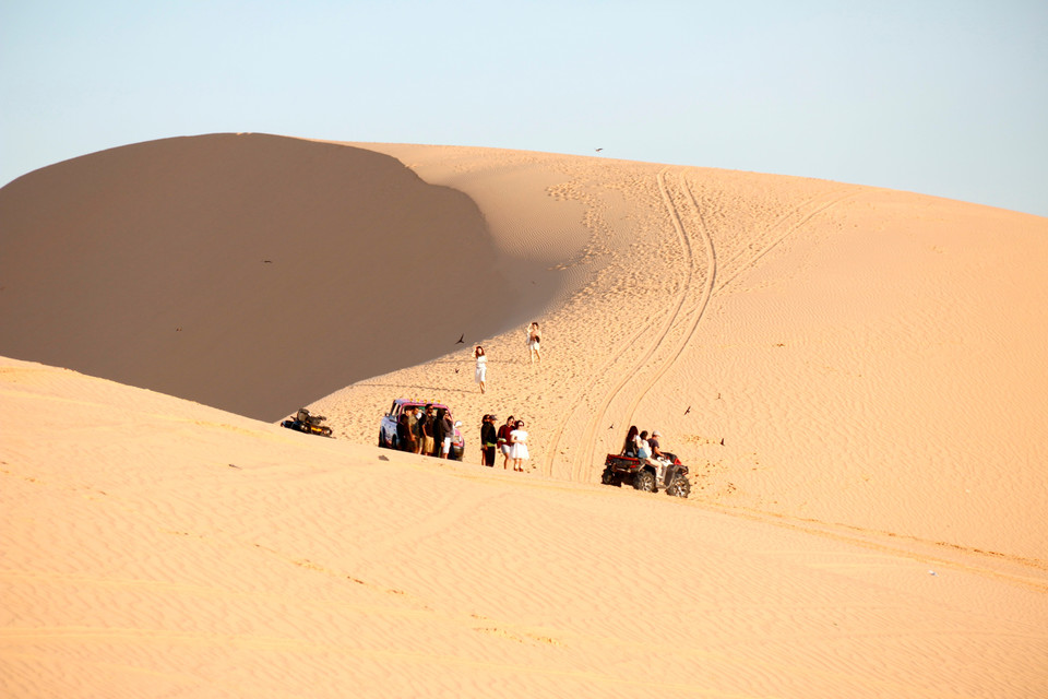 Les dunes imposantes aux formes variées captivent tous les visiteurs.