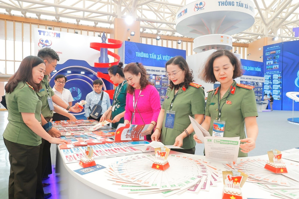 L’exposition nationale commémorant le 80e anniversaire de la Fête nationale du Vietnam, sur le thème « 80 ans d’indépendance, de liberté et de bonheur », est ouverte gratuitement au public du 28 août au 5 septembre au Centre des expositions du Vietnam, dans la commune de Dông Anh, à Hanoi.