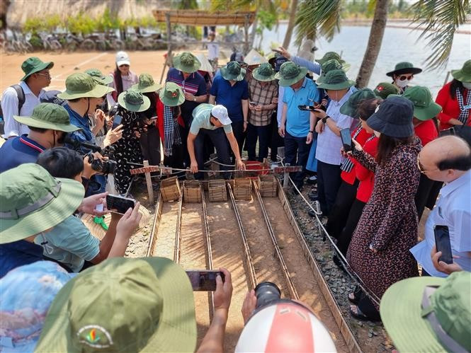 En neuf mois, la province de Vinh Long (Sud) a accueilli près de 7 millions de visiteurs (+12 %), dont près d’un million d’étrangers (+88 %). Photo: VNA