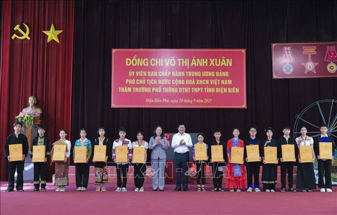 anh-xuan-1.jpg