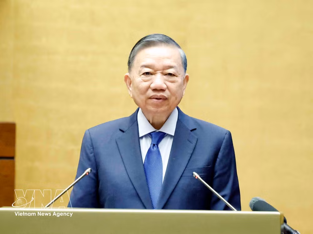 vnanet-potal-hoi-nghi-toan-quoc-nghien-cuu-hoc-tap-quan-triet-va-trien-khai-thuc-hien-nghi-quyet-cua-bo-chinh-tri-ve-phat-trien-kinh-te-co-von-dau-tu-nu-8857187.jpg
