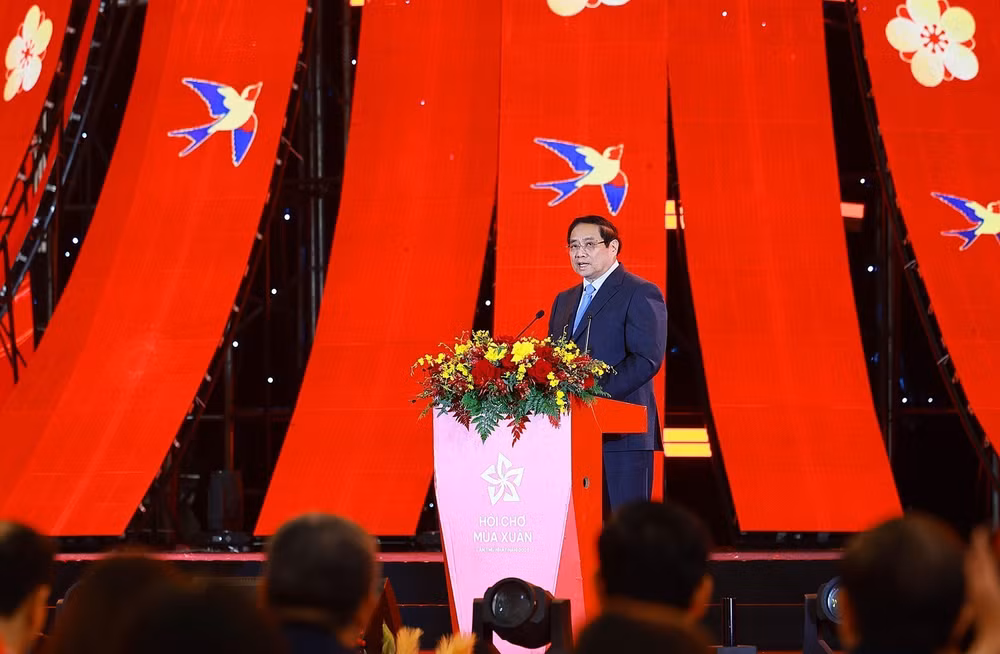 vna-potal-thu-tuong-du-le-khai-mac-hoi-cho-mua-xuan-lan-thu-nhat-nam-2026-8567289.jpg