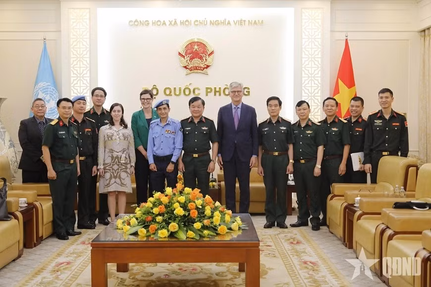 anh-chup-chung.jpg